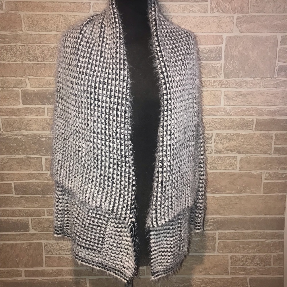 Luvalot Sweater Cardigan size Medium